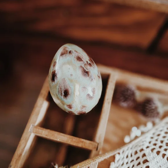 Set Of Artisan Studio Handmade Ceramic Easter Eggs In Marble Pattern - Picture 5 of 6